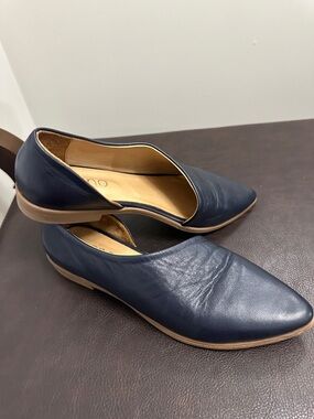Sz 38 Bueno Navy Leather Slip-On Loafers